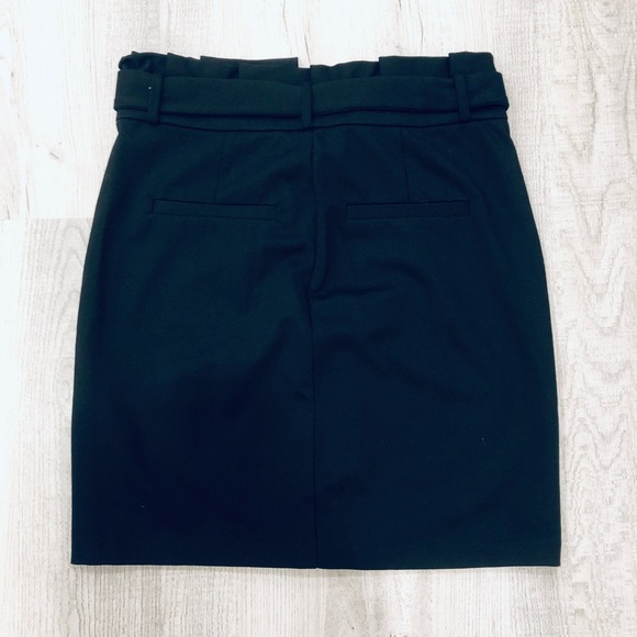 NWT Vero Moda Paperbag Mini Skirt Small - Picture 3 of 8